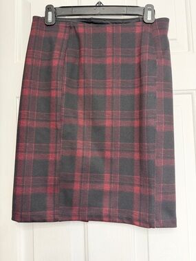 Liverpool Plaid Pencil Skirt in Black and Burgundy